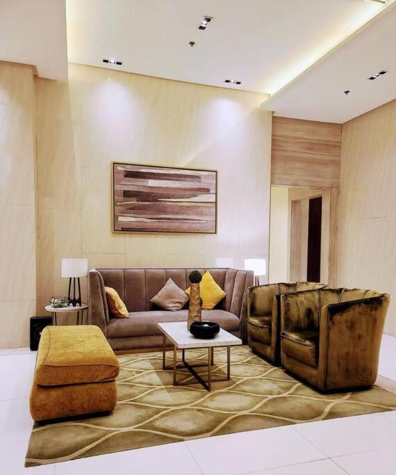 House Of B&Y At 101 Newport Across Naia T3 Lägenhet Manila Exteriör bild